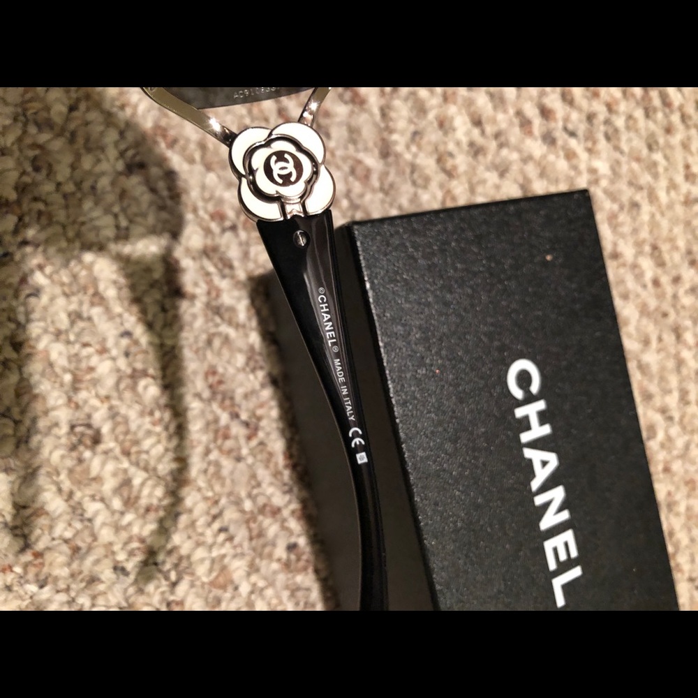 Chanel eyeglasses - Picture 7 of 8